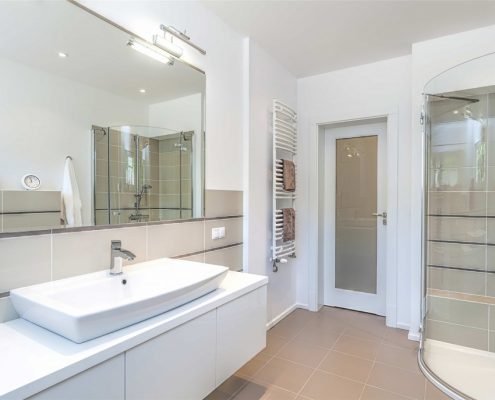 banyo dolabı