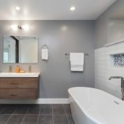 banyo dolabı