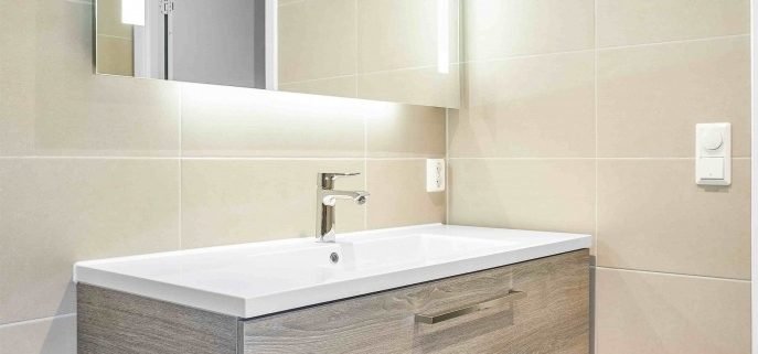 banyo dolabı